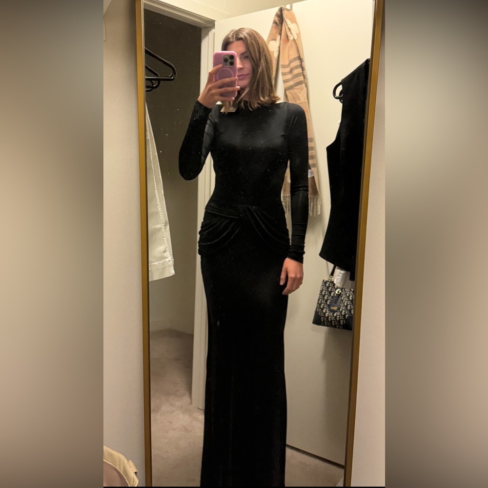 Elegant Black Long Sleeve Dress
